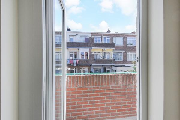 Medium property photo - Linnaeusstraat 158, 2522 GW Den Haag